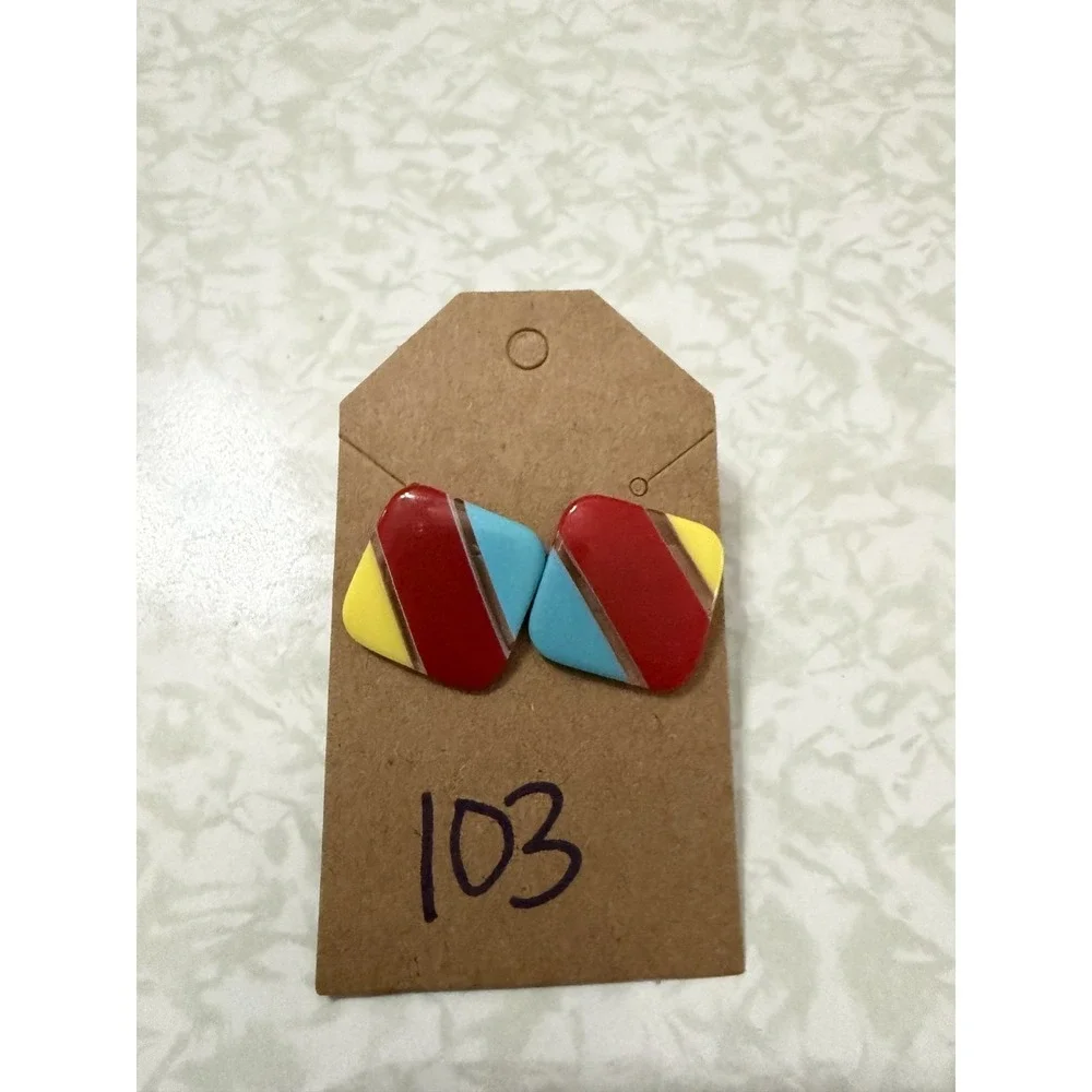 10 Pair VTG Fashion Avon Post Earrings Various Designs‎ & Colors Plastic & Metal